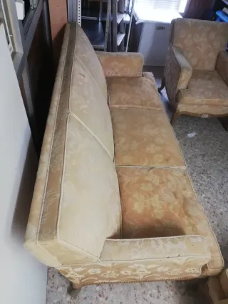 Sofá 3 plazas y 2 sillones antiguos