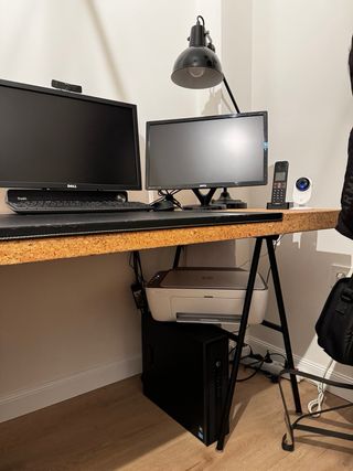 Escritorio Corcho y Metal