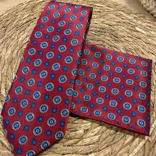 Conjunto Corbata y Pañuelo Caballero