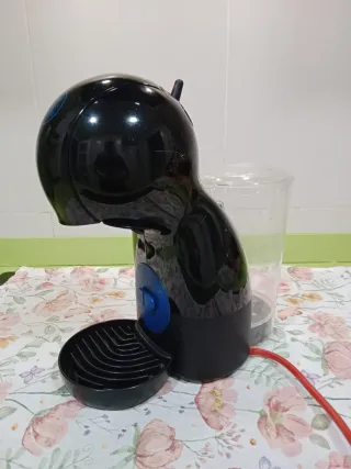 Cafetera Nescafé Dolce Gusto Negra