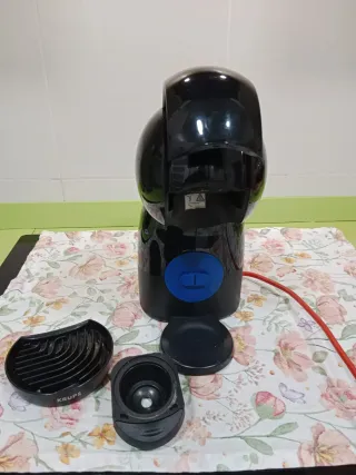 Cafetera Nescafé Dolce Gusto Negra