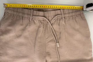 Pantalón mujer fluido. Talla L. Mango