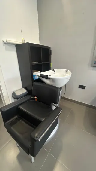 Mobiliario Peluquería Completo