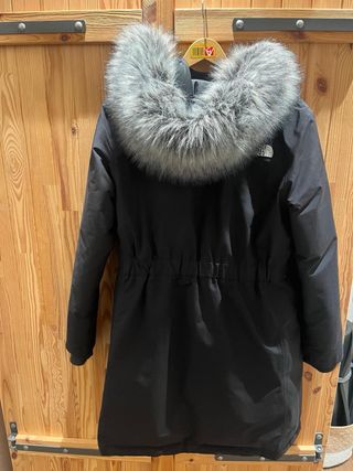 Parka The North Face Negra con Capucha