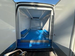 se vende furgoneta frigorifica