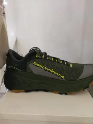 Zapatillas New Balance Trail Running Verde