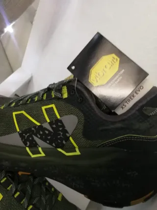 Zapatillas New Balance Trail Running Verde