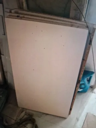 Armario corredero blanco y marrón