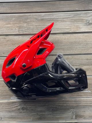 Casco MET Parachute MCR MIPS Rojo