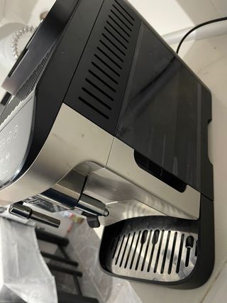 Cafetera DeLonghi Magnífica Evo