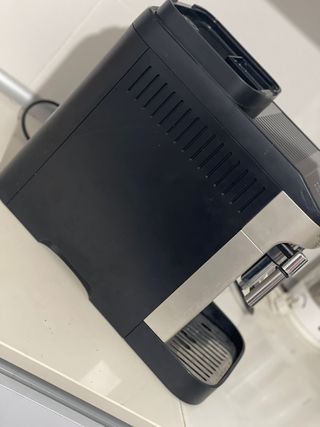 Cafetera DeLonghi Magnífica Evo