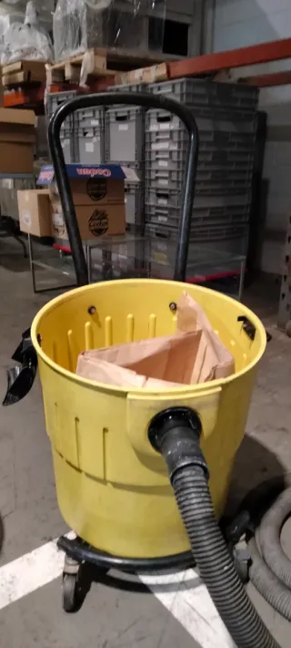 Aspirador Karcher NT 700