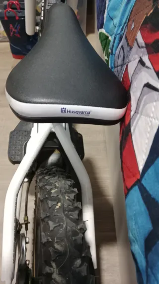 Bicicleta Eléctrica Husqvarna 16