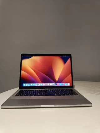 MacBook Pro A1708 Gris, core i5, 8gb, 256
