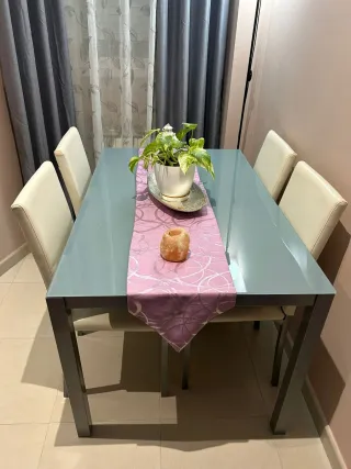 Mesa de comedor cristal y metal