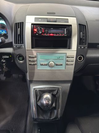 TOYOTA COROLLA VERSO 1.8 VVTI 129CV