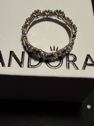 Anel Pandora Flores Prata