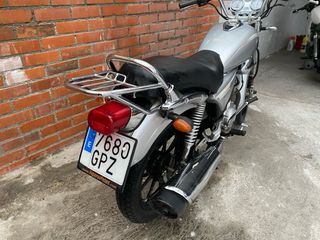 Yamaha YBR125 Custom