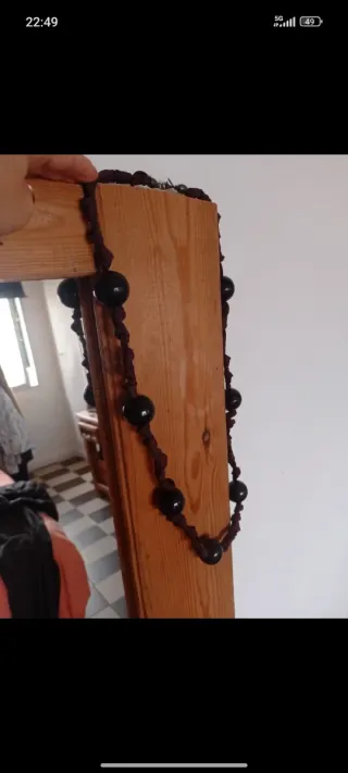 Collar largo con bolas