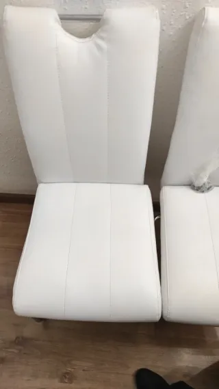 Juego de 2 sillas blancas modernas