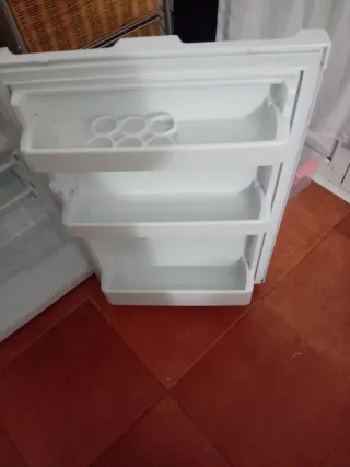 Nevera blanca Salvoid