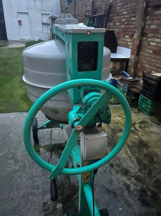 Hormigonera IMER Syntesi 190