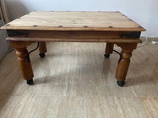 Mesa de centro de madera maciza rústica