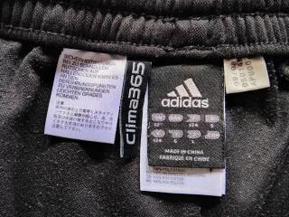 Pantalón Vintage Real Madrid Adidas Talla 174/M