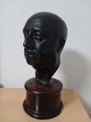 Busto de Franco