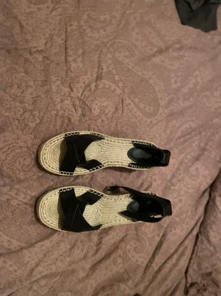 Sandalias Mango Beige y Negro