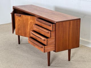 Aparador A.Younger Teca y Afromorsia