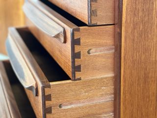 Aparador A.Younger Teca y Afromorsia