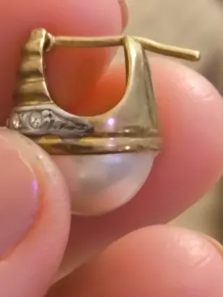 Pendientes vintage perlas y bolas doradas