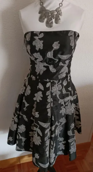 Vestido de fiesta negro y gris