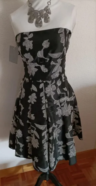 Vestido de fiesta negro y gris