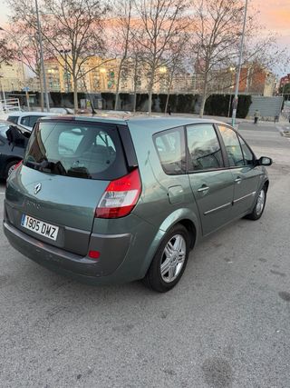 Renault Grand Scenic 2005