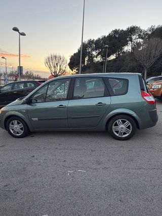 Renault Grand Scenic 2005