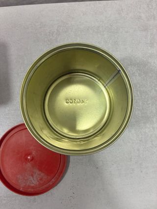 Bote Marlboro antiguo vacío