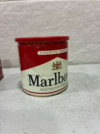 Bote Marlboro antiguo vacío