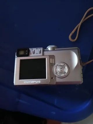 Cámara Digital Olympus C-60 Zoom