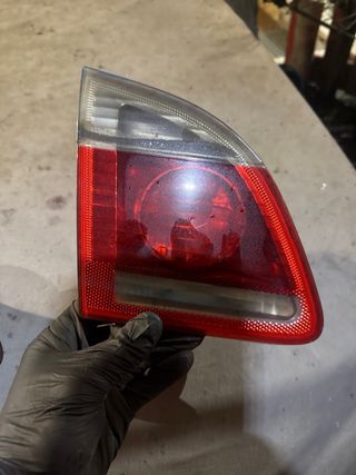Luz trasera BMW E61 maletero