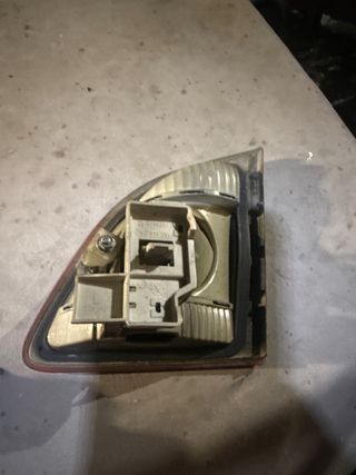 Luz trasera BMW E61 maletero
