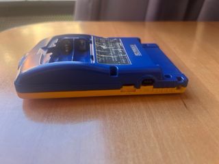 Nintendo Game Boy Color Amarillo Pokémon