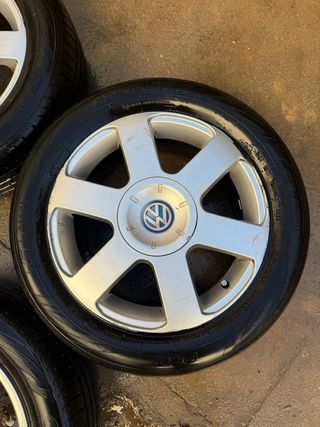 Llantas VW Originales (4 unidades)