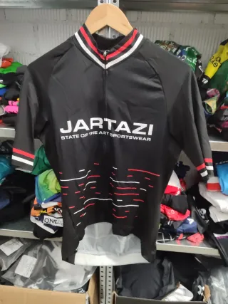 Ropa Ciclismo marca Jartazi Talla L