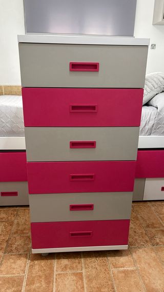 Cuarto completo, conjunto de muebles habitación.