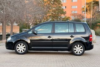 Volkswagen Touran 1.6 FSI