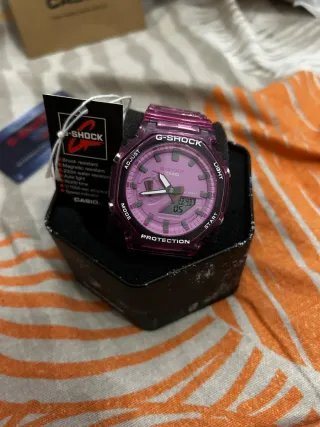 Reloj Casio G-Shock morado y rosa