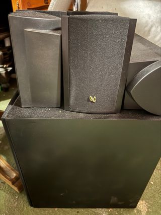 Altavoces 5.1 Infinity + Harman Kardon AVR2000..