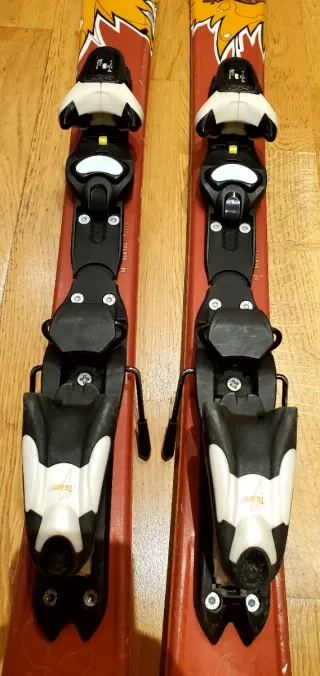 Esquís Wedze 104cm con bastones.